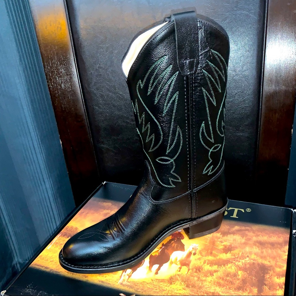 Old West Black leather cowboy boots! NWT